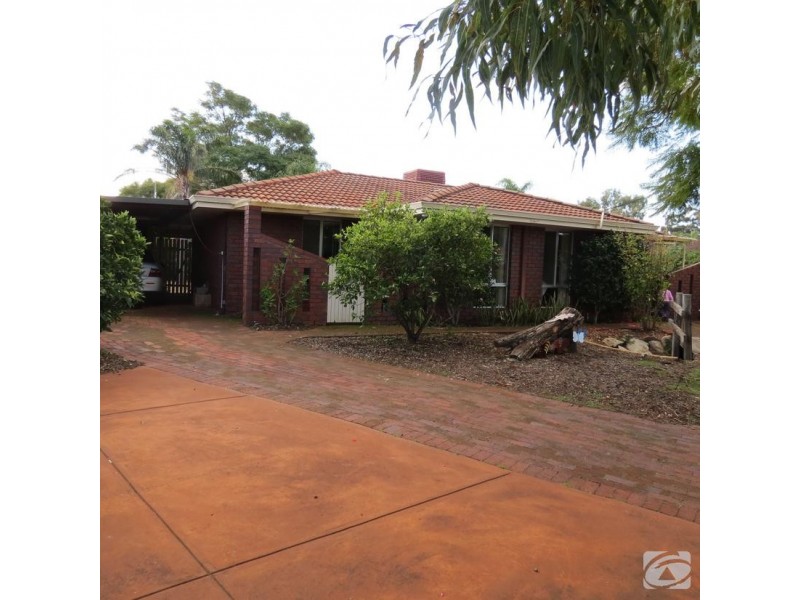 18 Selsdon Court, Camillo WA 6111