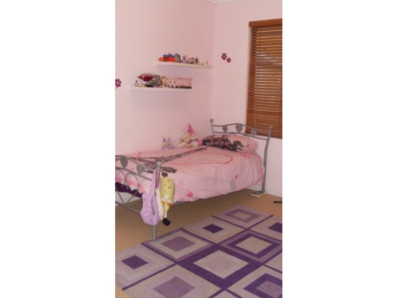 31 Dumas Drive, Bedfordale WA 6112