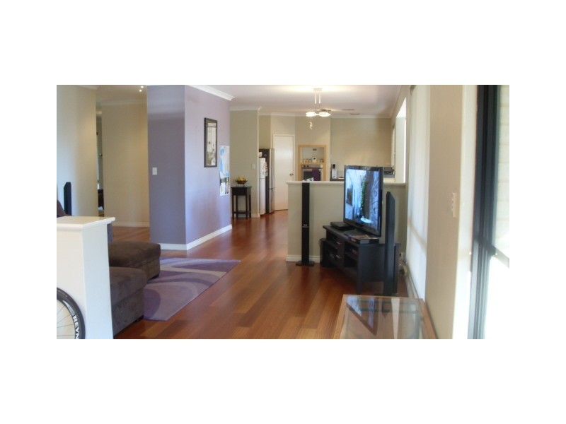 31 Dumas Drive, Bedfordale WA 6112