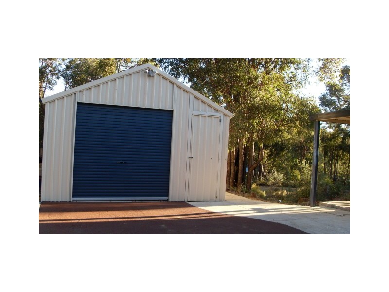 31 Dumas Drive, Bedfordale WA 6112