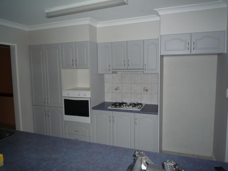 10 Malu Court, Camillo WA 6111