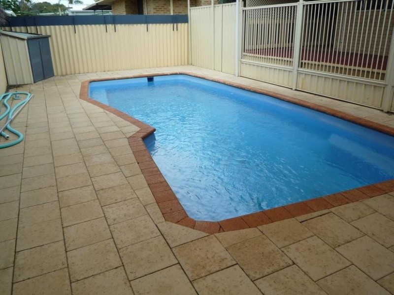10 Malu Court, Camillo WA 6111