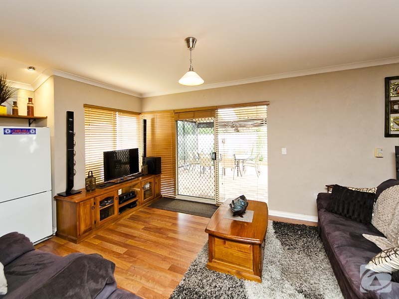 52 Strawberry Drive, Seville Grove WA 6112