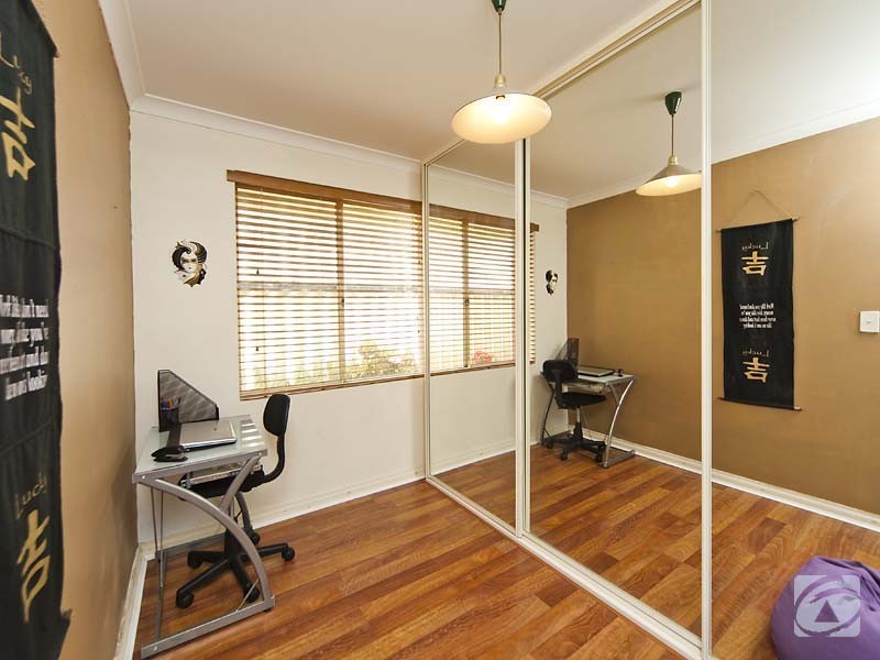 52 Strawberry Drive, Seville Grove WA 6112