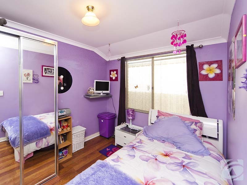 52 Strawberry Drive, Seville Grove WA 6112