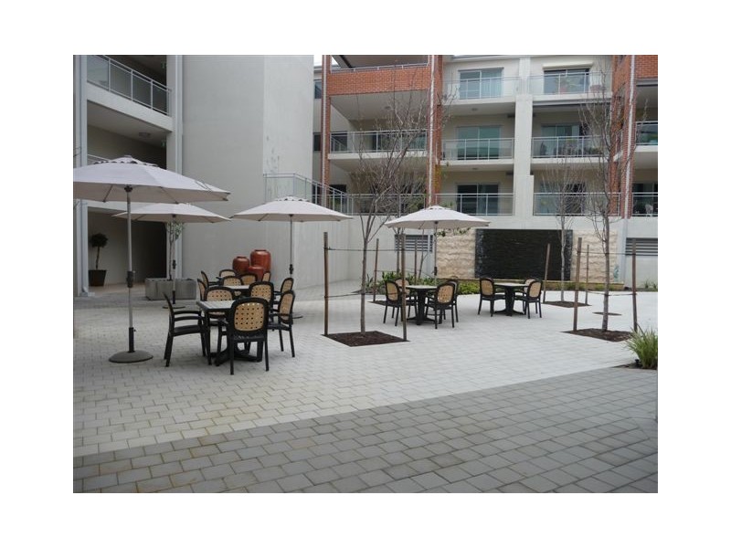 5/10 Roebuck Drive, Salter Point WA 6152