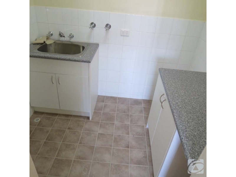 89 Railway Ave, Kelmscott WA 6111