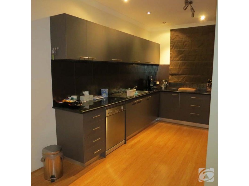 11 Peartree Terrace, Seville Grove WA 6112