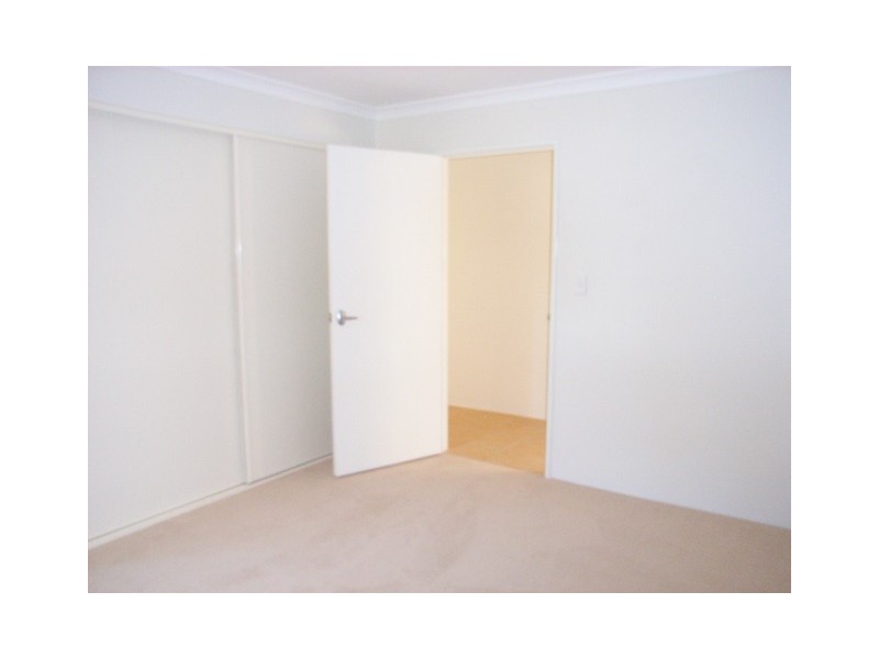 1/128 Westfield Rd, Camillo WA 6111