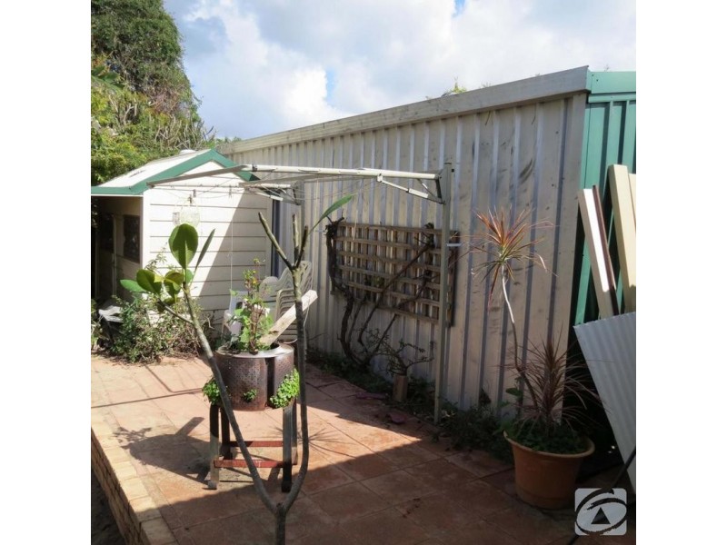 92 Strawberry Dr, Seville Grove WA 6112