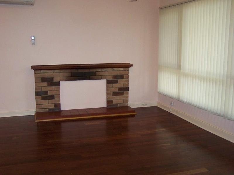 30 Sonego Ave, Kelmscott WA 6111