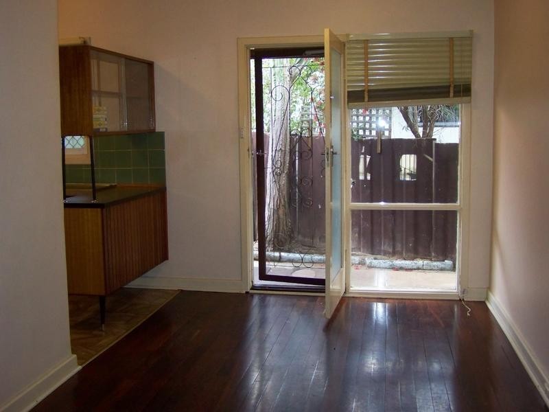 30 Sonego Ave, Kelmscott WA 6111