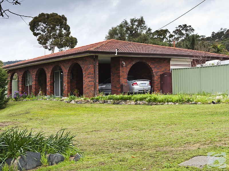 17 Kevin Rd, Kelmscott WA 6111