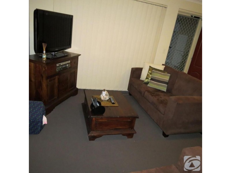 3/12 Mahara Rd, Kelmscott WA 6111