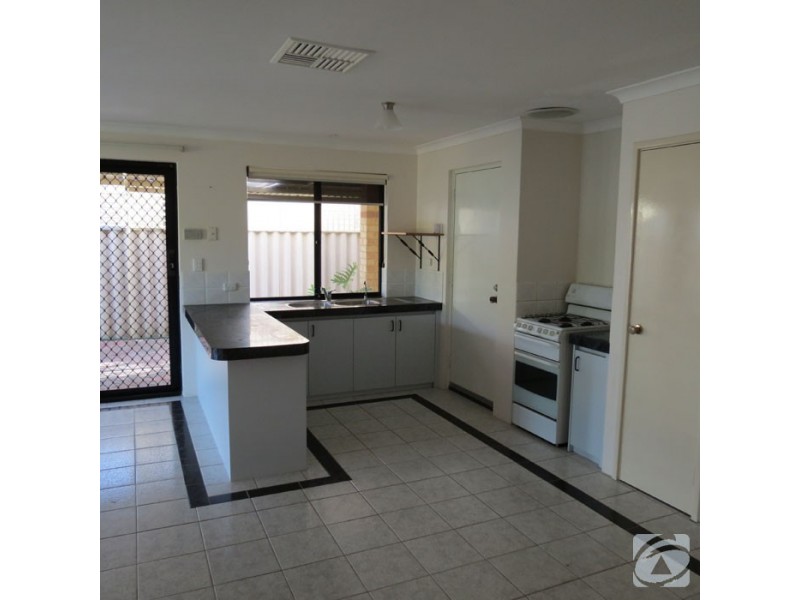 26 Winterbourne Glade, Maddington WA 6109