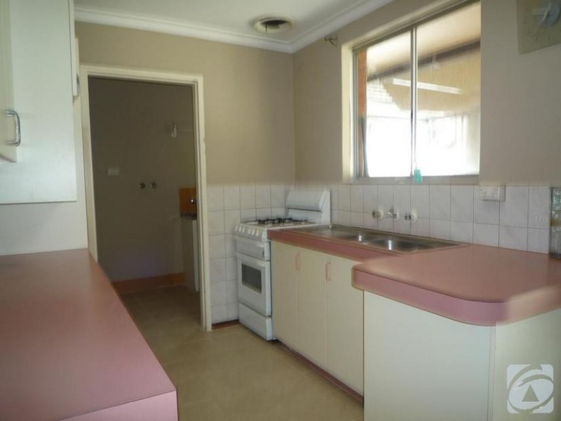 66 Lowanna Way, Armadale WA 6112