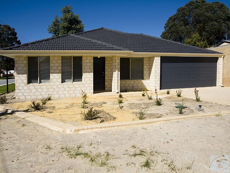 39A Redtingle Rd, Camillo WA 6111