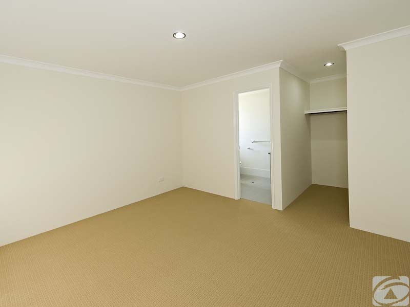 39A Redtingle Rd, Camillo WA 6111