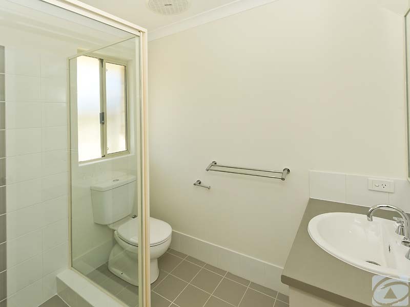 39A Redtingle Rd, Camillo WA 6111