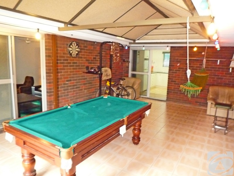 6 Willowmead Way, Kelmscott WA 6111