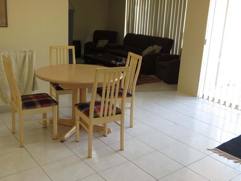 5 Skua Grove, Seville Grove WA 6112