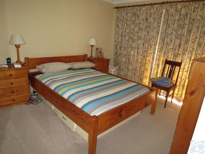 5 Skua Grove, Seville Grove WA 6112