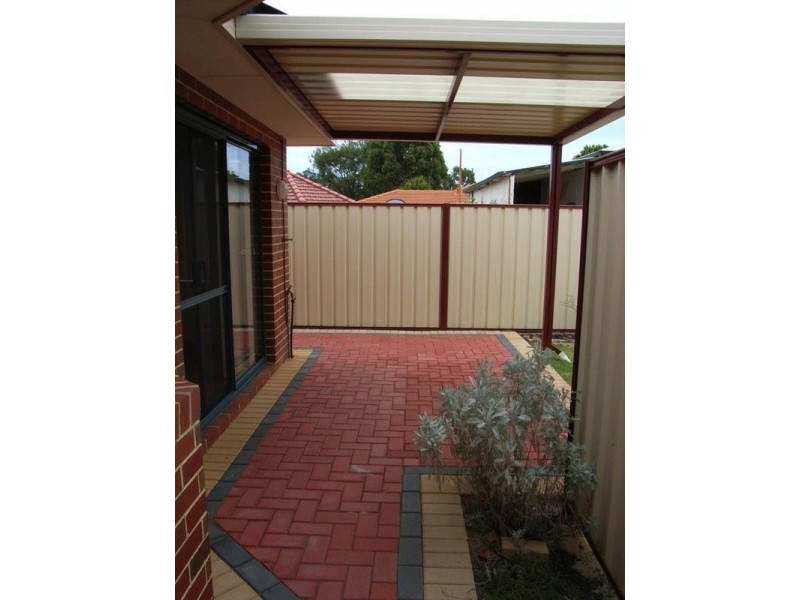 17B Mars St, Carlisle WA 6101