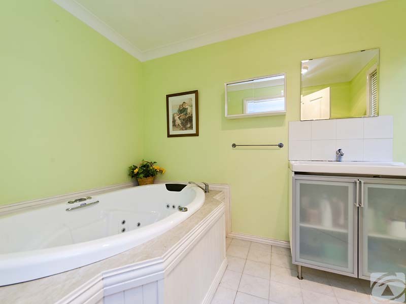 73 Beenyup Rd, Byford WA 6122