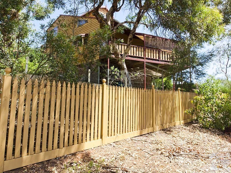 1 Mundanup Cl, Kelmscott WA 6111