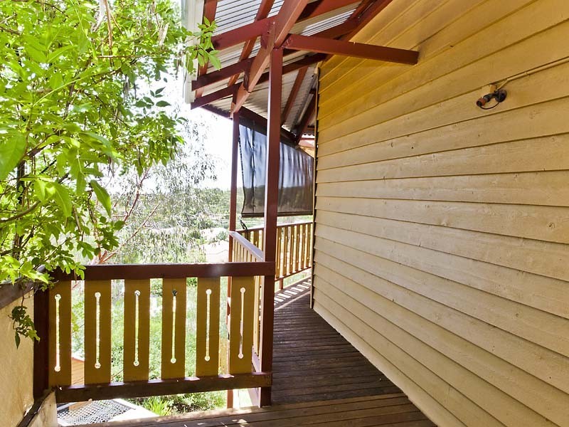 1 Mundanup Cl, Kelmscott WA 6111