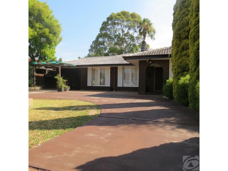 11 Parkfield Road, Kelmscott WA 6111