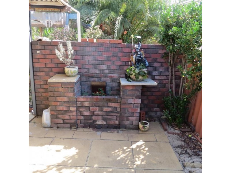 11 Parkfield Road, Kelmscott WA 6111
