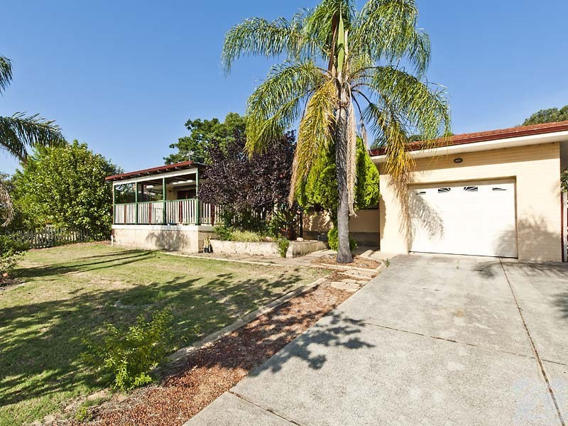 55 Connell Avenue, Kelmscott WA 6111