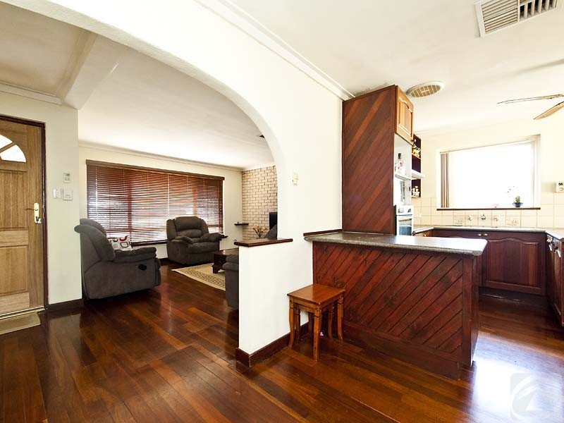 55 Connell Avenue, Kelmscott WA 6111