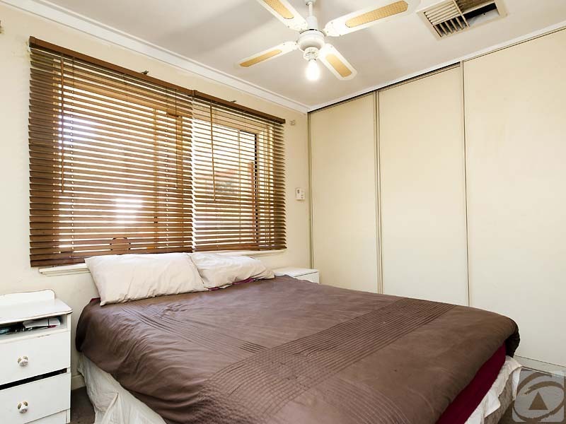 55 Connell Avenue, Kelmscott WA 6111