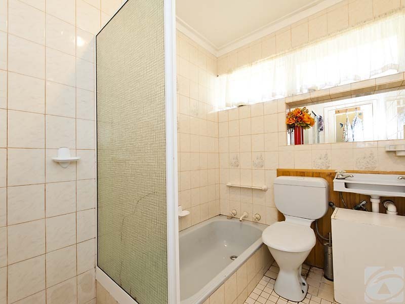 55 Connell Avenue, Kelmscott WA 6111