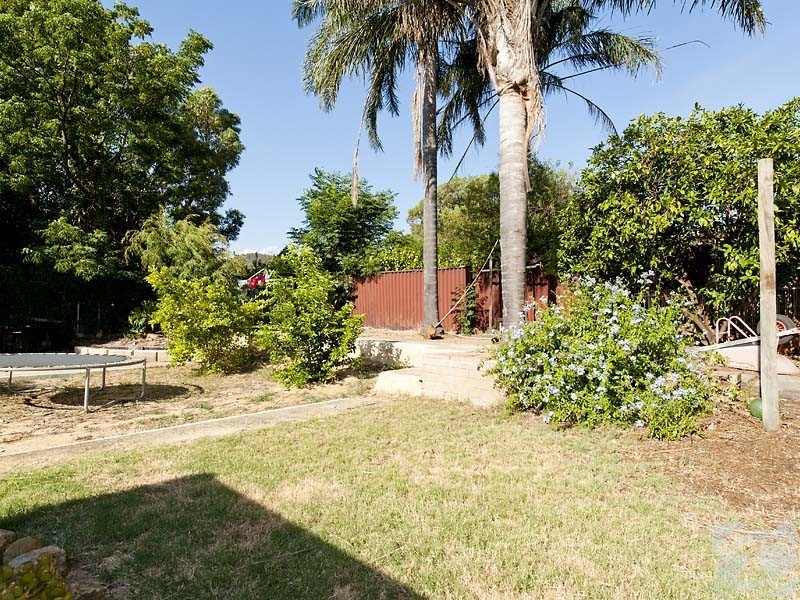 55 Connell Avenue, Kelmscott WA 6111