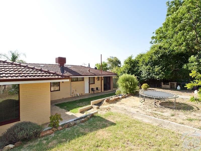 55 Connell Avenue, Kelmscott WA 6111