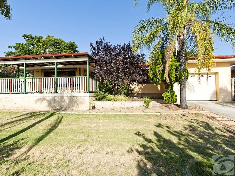 55 Connell Avenue, Kelmscott WA 6111