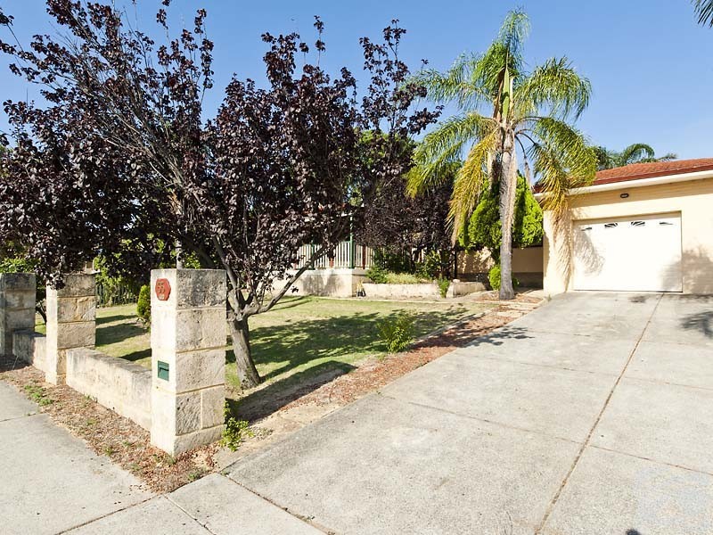 55 Connell Avenue, Kelmscott WA 6111