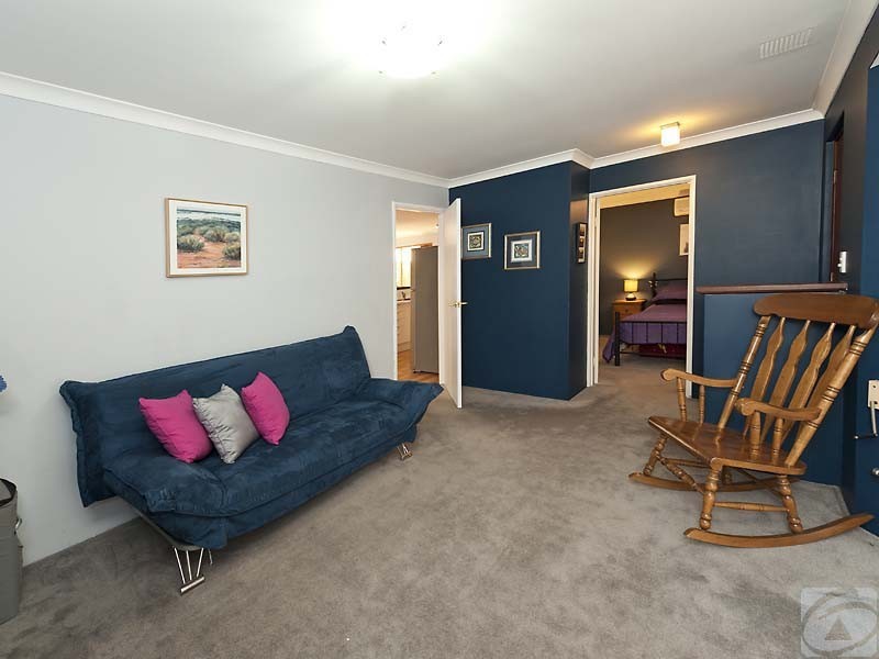 66 Riverside Lane, Seville Grove WA 6112