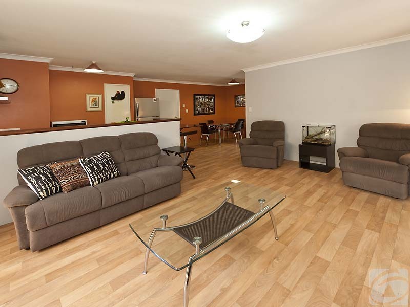 66 Riverside Lane, Seville Grove WA 6112