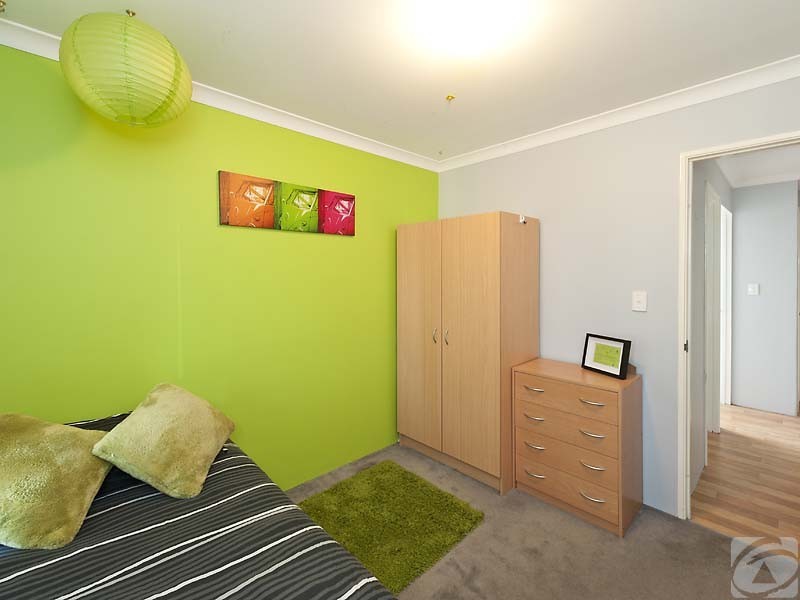 66 Riverside Lane, Seville Grove WA 6112