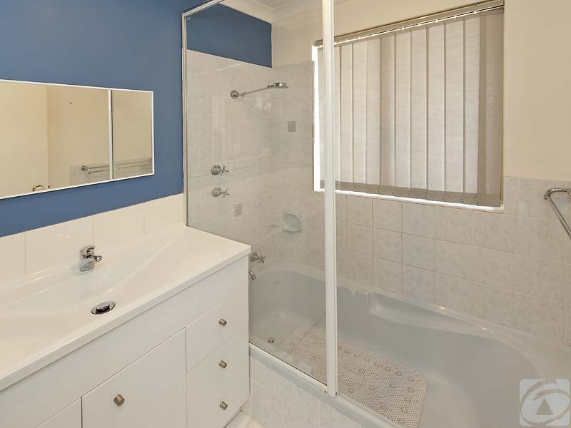 66 Riverside Lane, Seville Grove WA 6112