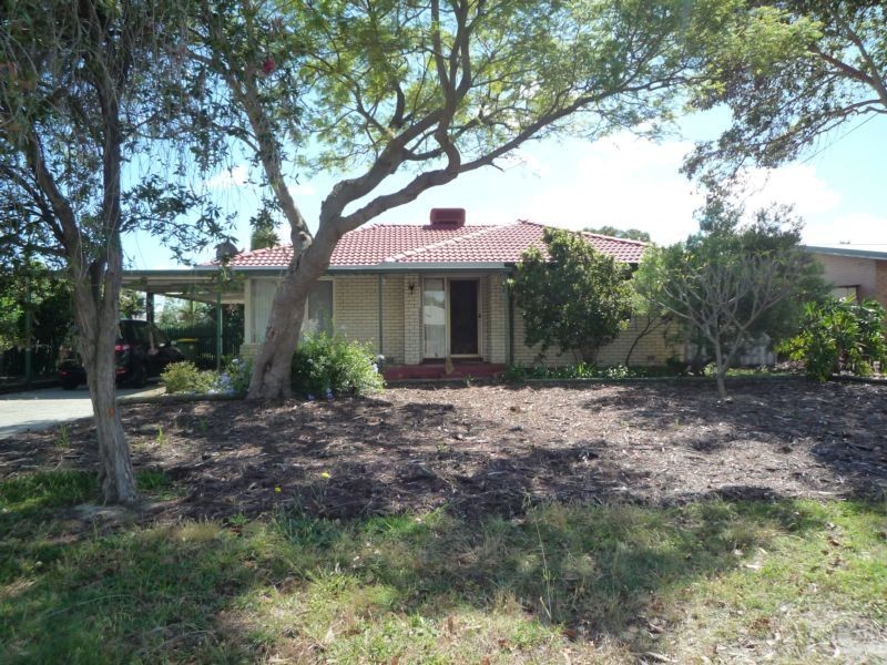 22 Ravenscroft Way, Kelmscott WA 6111