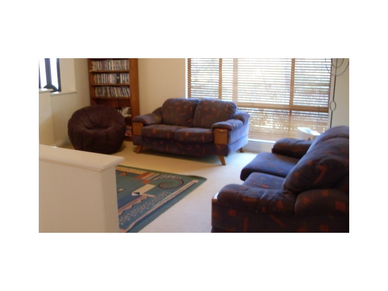 31 Dumas Dr, Bedfordale WA 6112