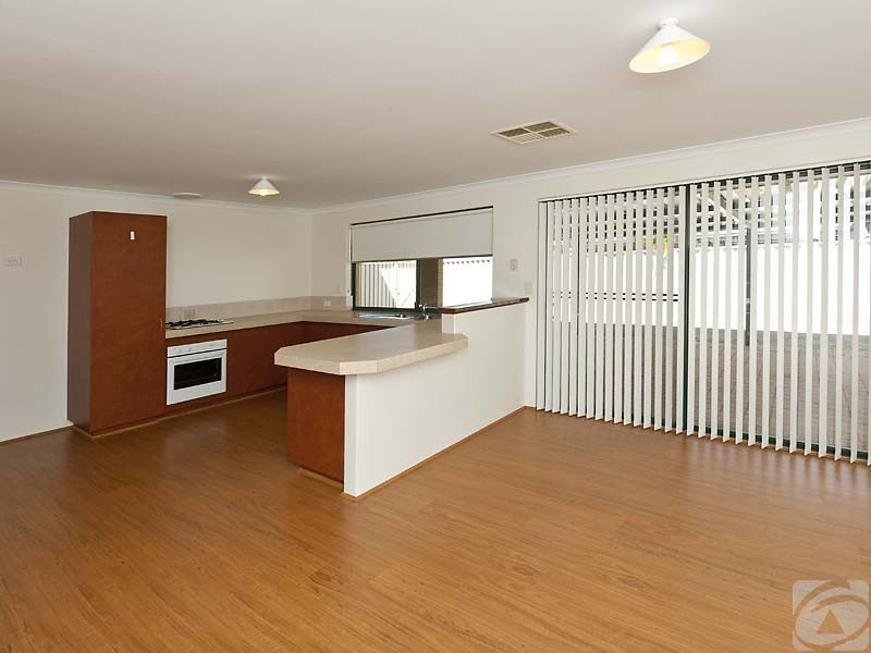 83 Lauterbach Dr, Gosnells WA 6110