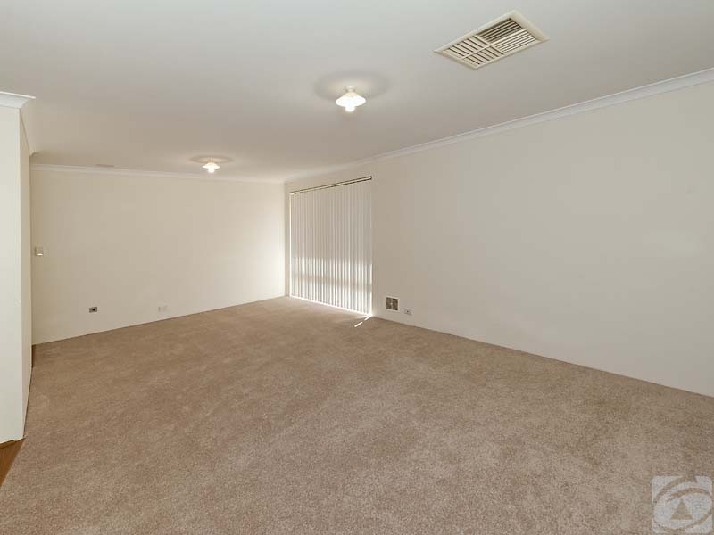 83 Lauterbach Dr, Gosnells WA 6110