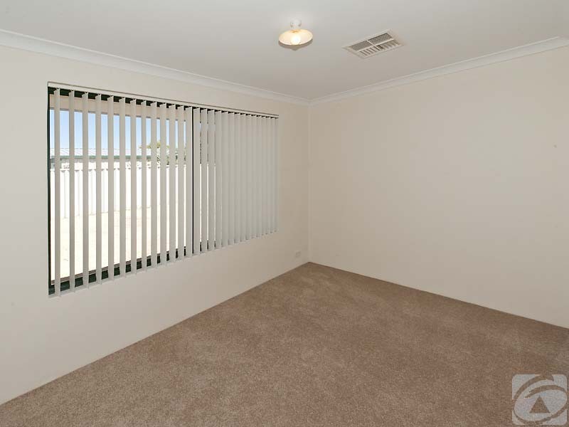 83 Lauterbach Dr, Gosnells WA 6110