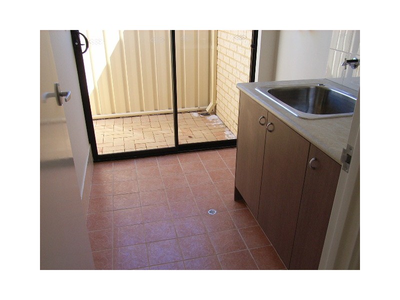 1/128 Westfield Rd, Kelmscott WA 6111